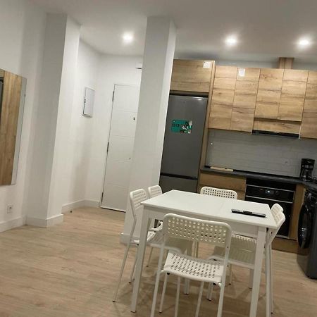 U2 Apartamento A Estrenar, Cerca De Metro Madrid Esterno foto