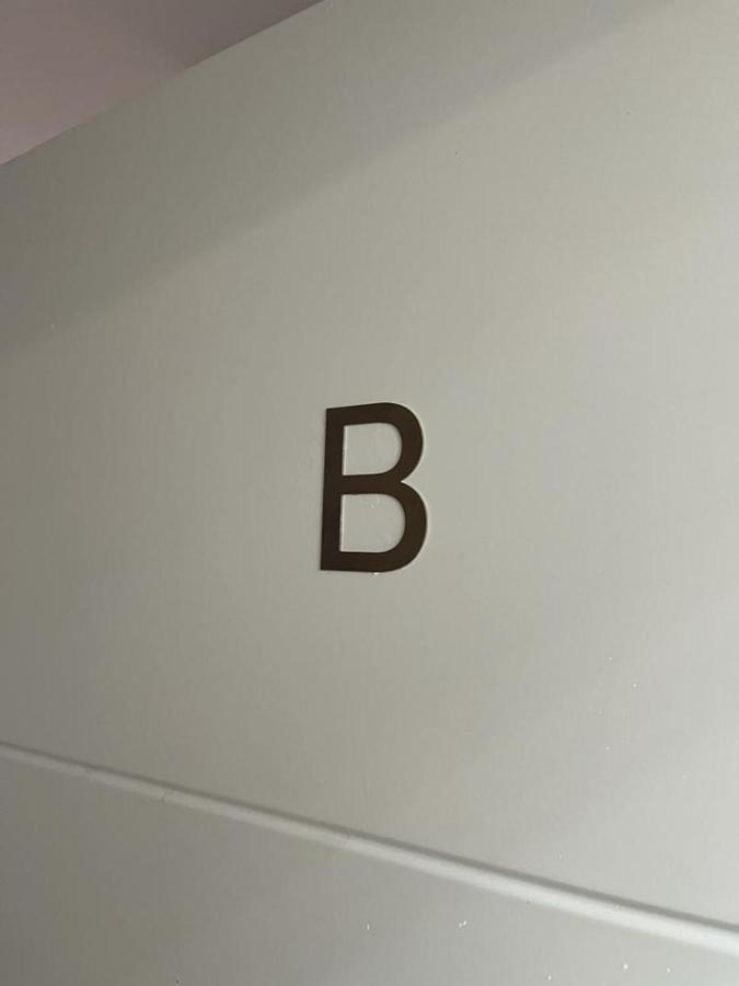 U2 Apartamento A Estrenar, Cerca De Metro Madrid Esterno foto